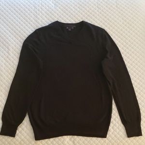 Black GAP mens sweater